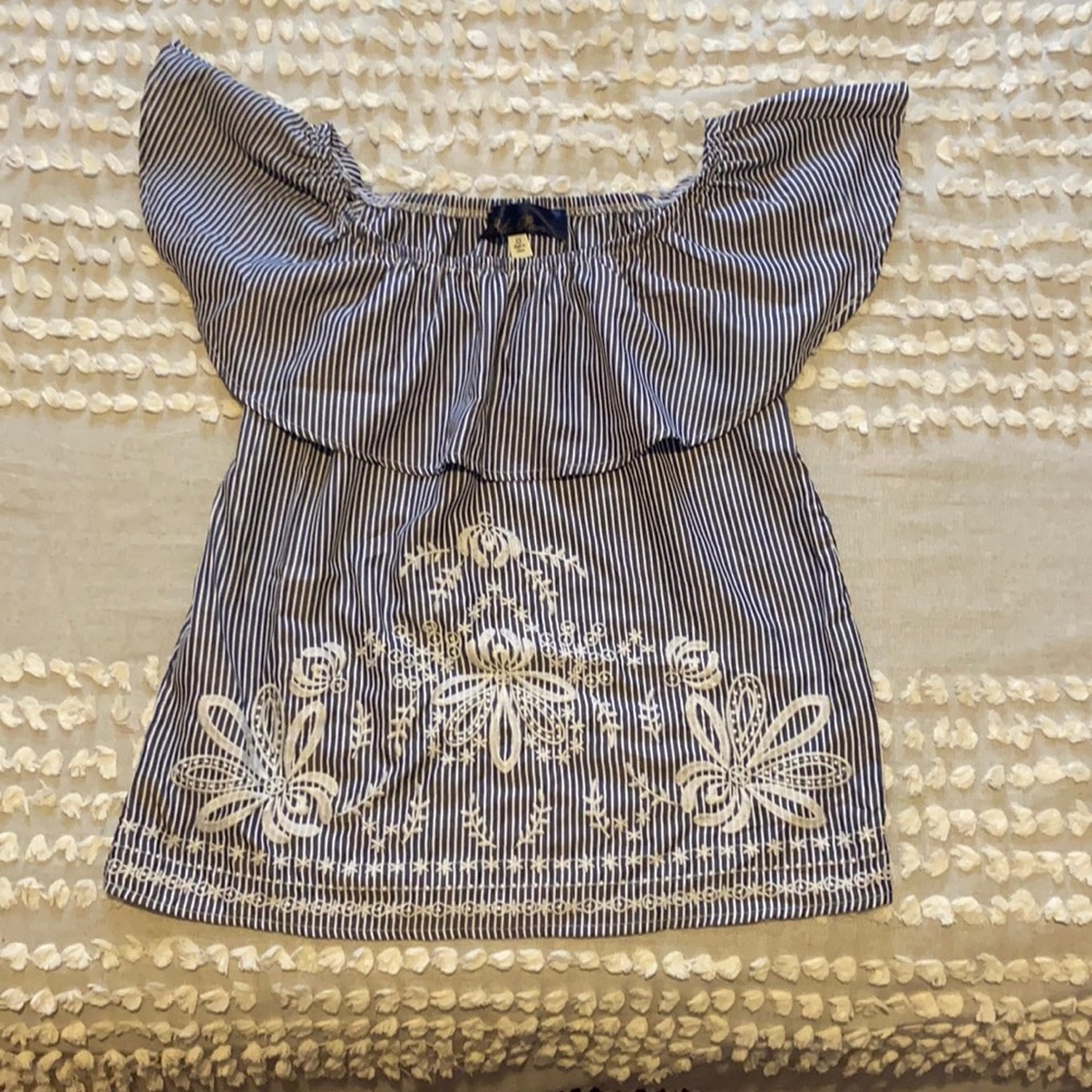 CUTE off the shoulder top